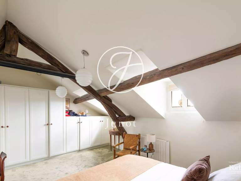 Appartement Paris 18e - 3 chambres - 129m²