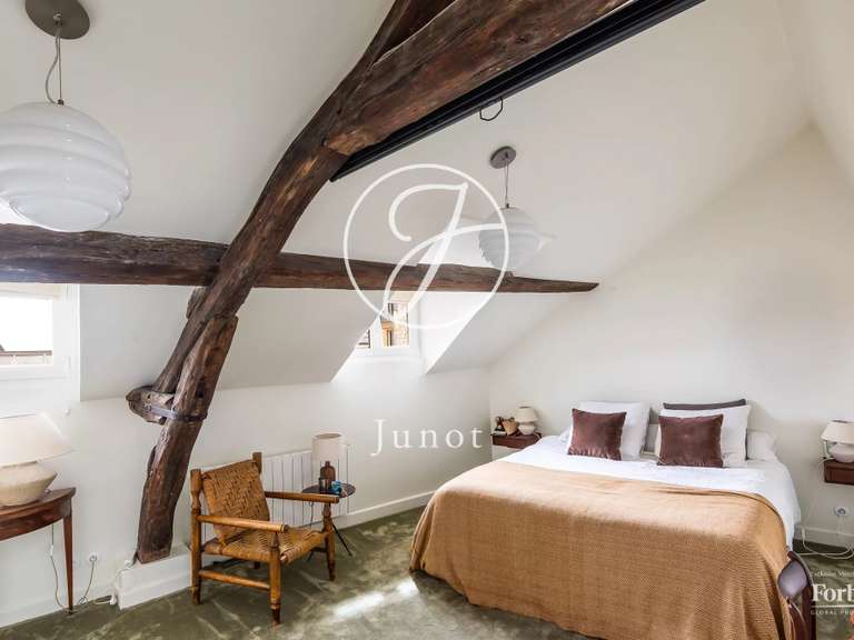 Appartement Paris 18e - 3 chambres - 129m²