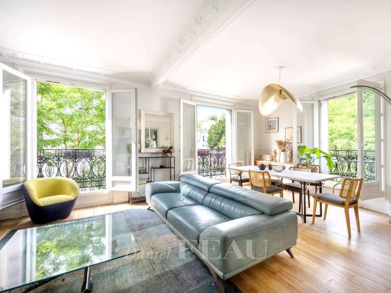 Appartement Paris 18e - 3 chambres - 110m²