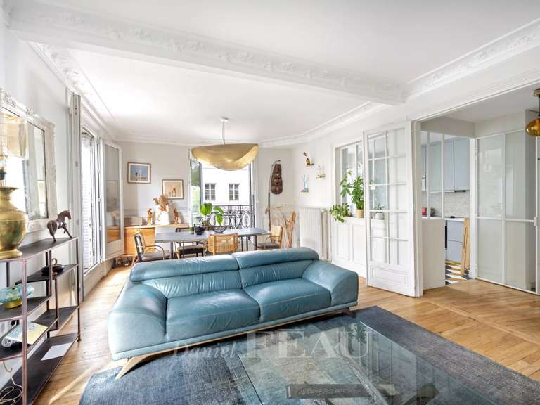Appartement Paris 18e - 3 chambres - 110m²