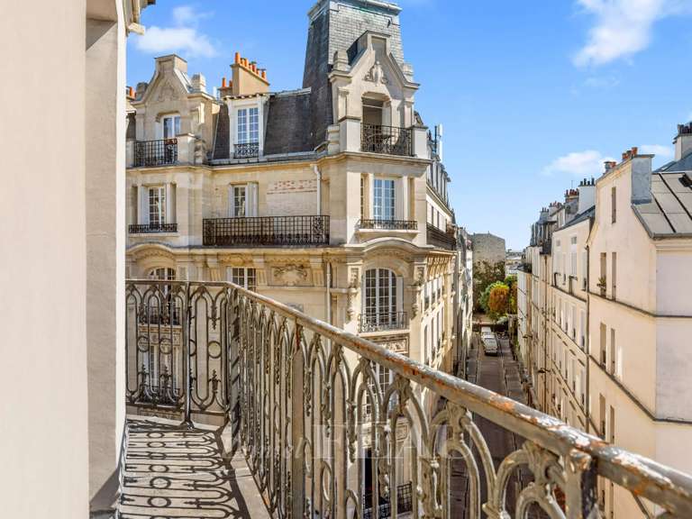 Appartement Paris 18e - 1 chambre - 62m²