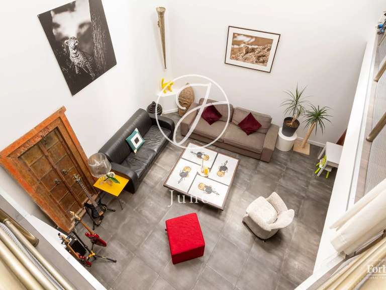 Appartement Paris 18e - 2 chambres - 141m²