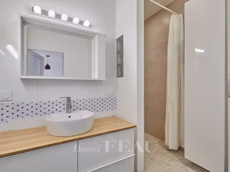 Appartement Paris 18e - 1 chambre - 46m²
