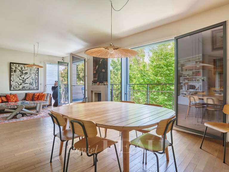 Appartement Paris 18e - 2 chambres - 83m²