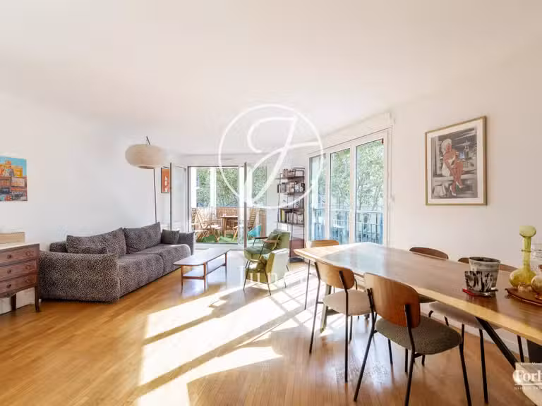 Appartement Paris 18e - 3 chambres - 91m²