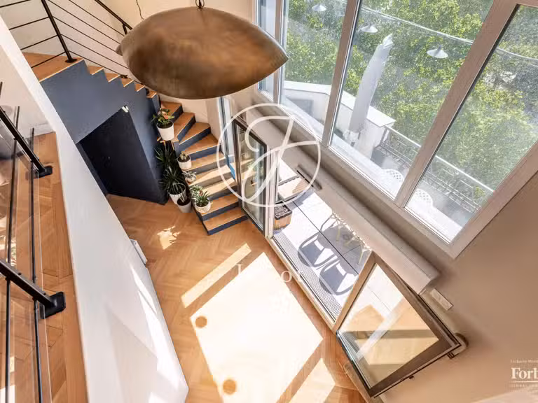 Appartement Paris 18e - 3 chambres - 122m²