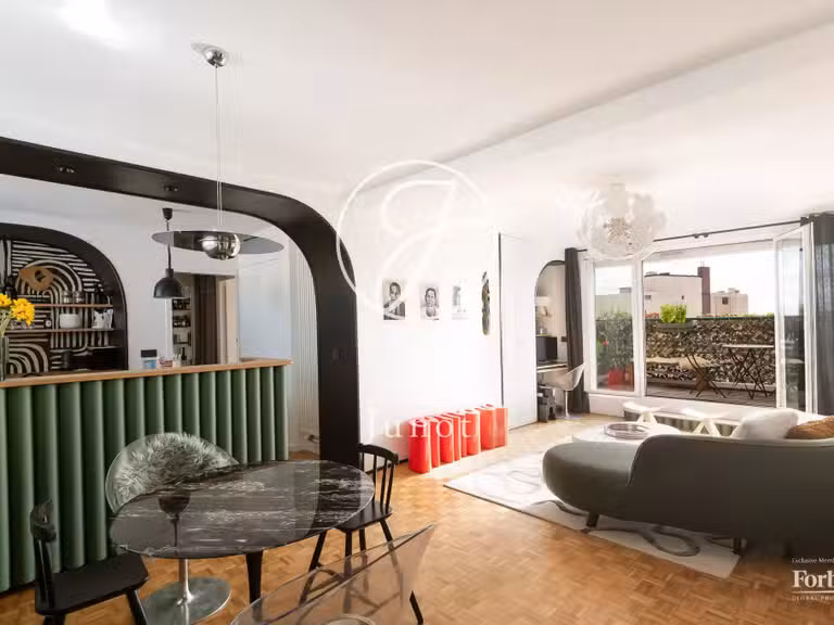 Appartement Paris 18e - 3 chambres - 80m²