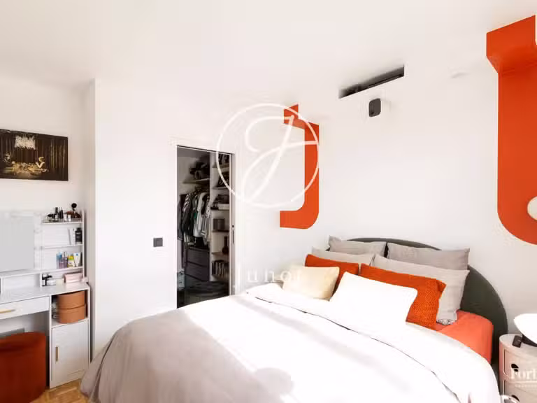 Appartement Paris 18e - 3 chambres - 80m²