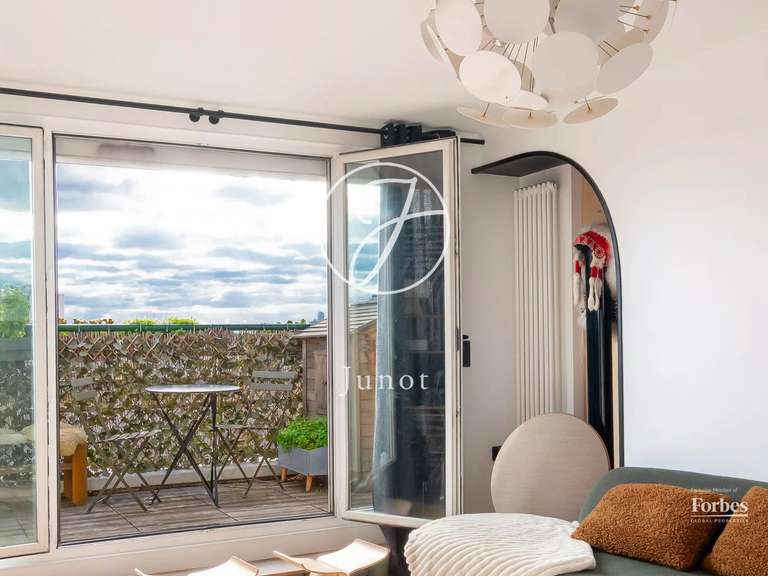 Appartement Paris 18e - 3 chambres - 80m²