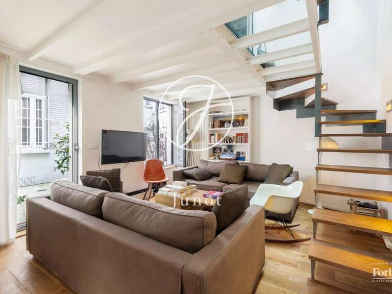 Appartement Paris 18e - 2 chambres - 72m²