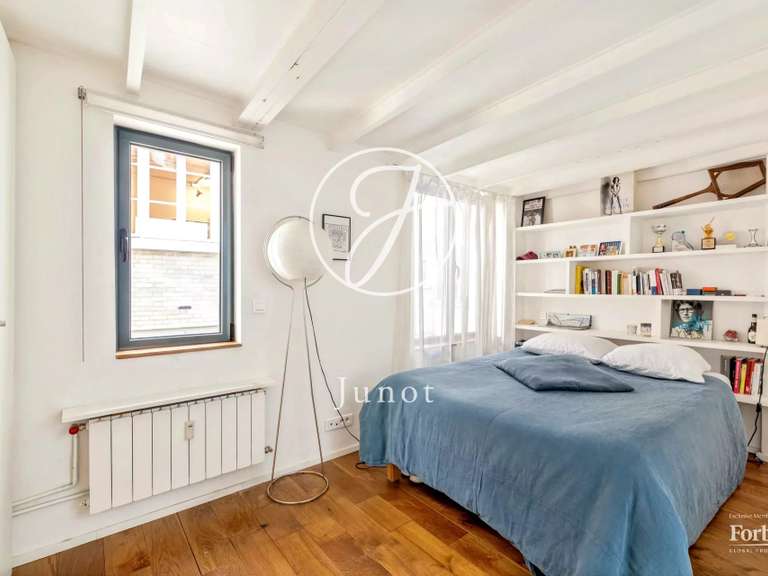 Appartement Paris 18e - 2 chambres - 72m²