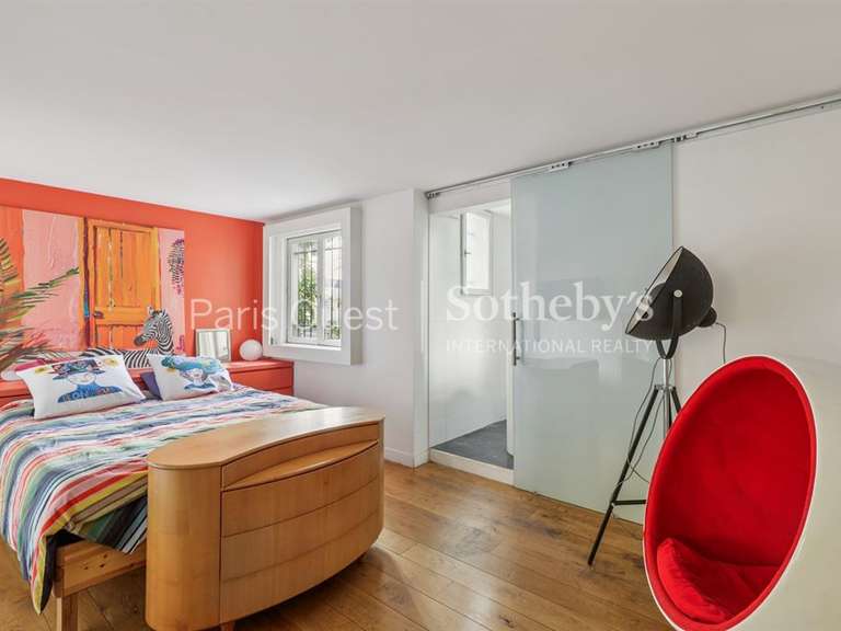 Maison Paris 18e - 2 chambres - 177m²