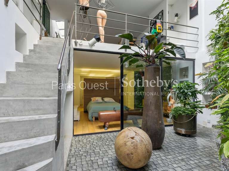 Maison Paris 18e - 2 chambres - 177m²