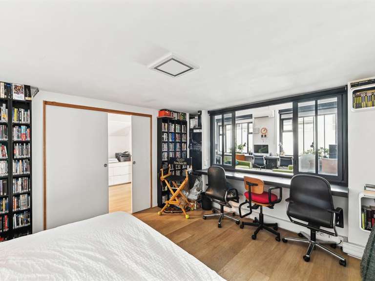 Maison Paris 18e - 4 chambres - 239m²