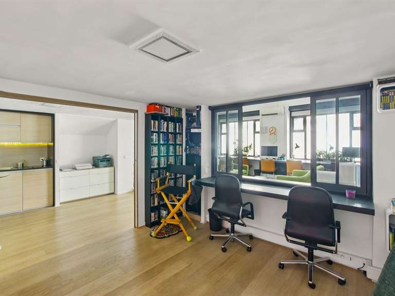 Maison Paris 18e - 4 chambres - 240m²