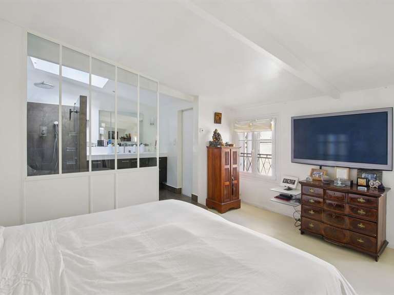 Maison Paris 18e - 4 chambres - 240m²