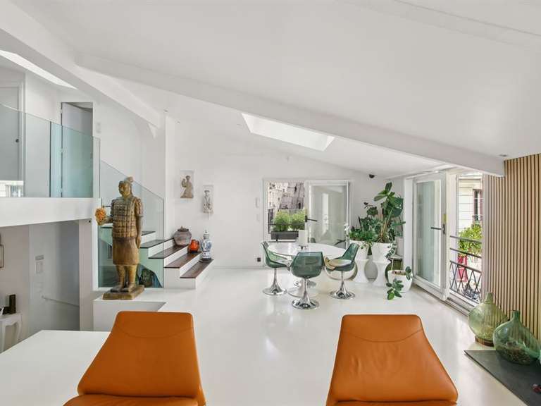 Maison Paris 18e - 4 chambres - 240m²