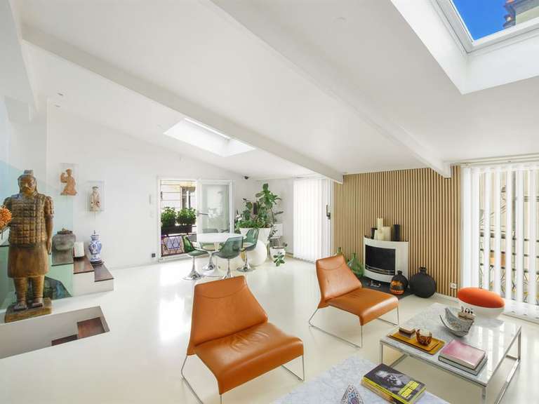 Maison Paris 18e - 4 chambres - 240m²