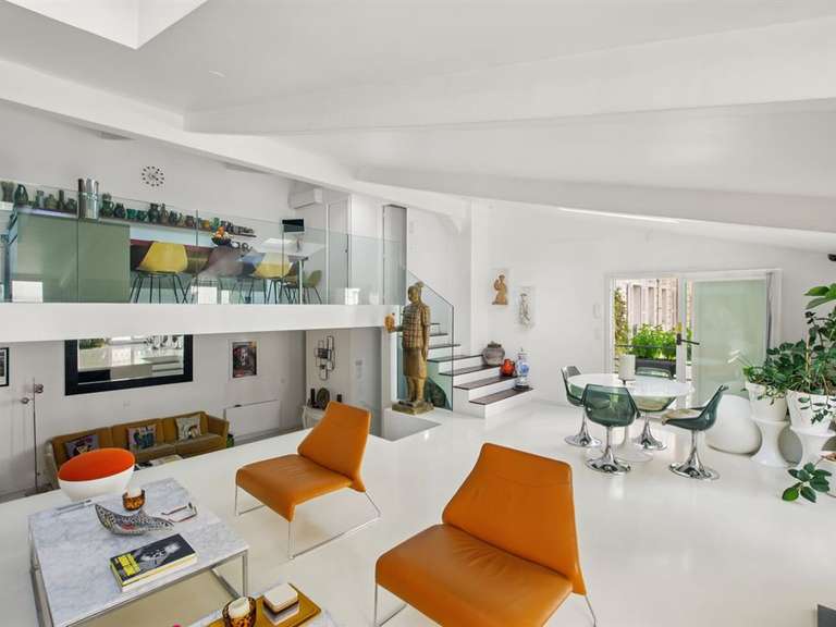 Maison Paris 18e - 4 chambres - 240m²