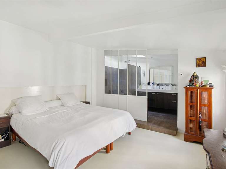 Maison Paris 18e - 4 chambres - 240m²