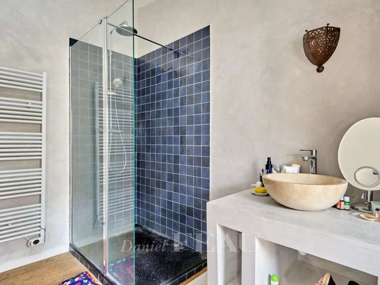 Maison Paris 18e - 3 chambres - 286m²