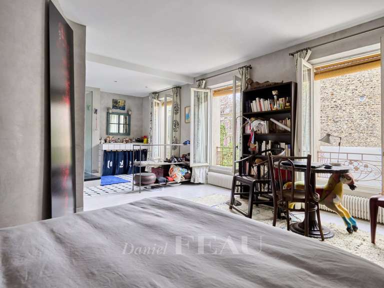 Maison Paris 18e - 3 chambres - 286m²