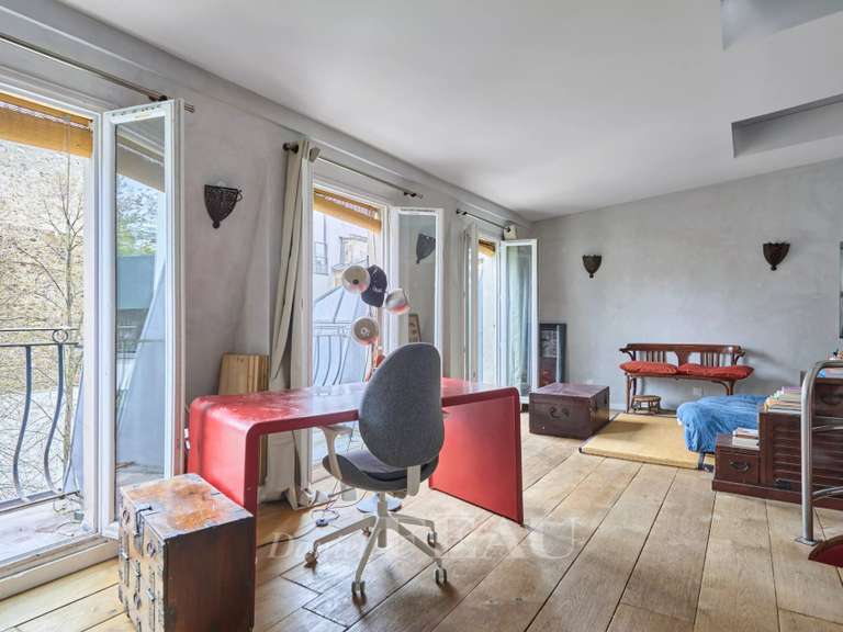 Maison Paris 18e - 3 chambres - 286m²