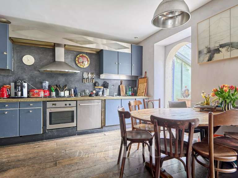 Maison Paris 18e - 3 chambres - 286m²