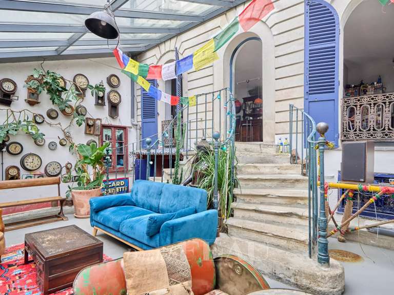 Maison Paris 18e - 3 chambres - 286m²