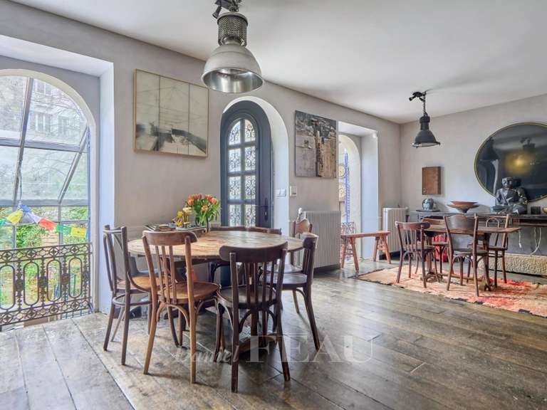 Maison Paris 18e - 3 chambres - 286m²