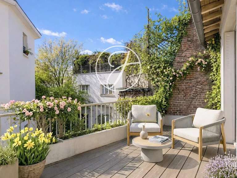 Maison Paris 18e - 4 chambres - 270m²