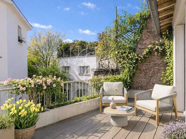 Maison Paris 18e - 4 chambres - 270m²