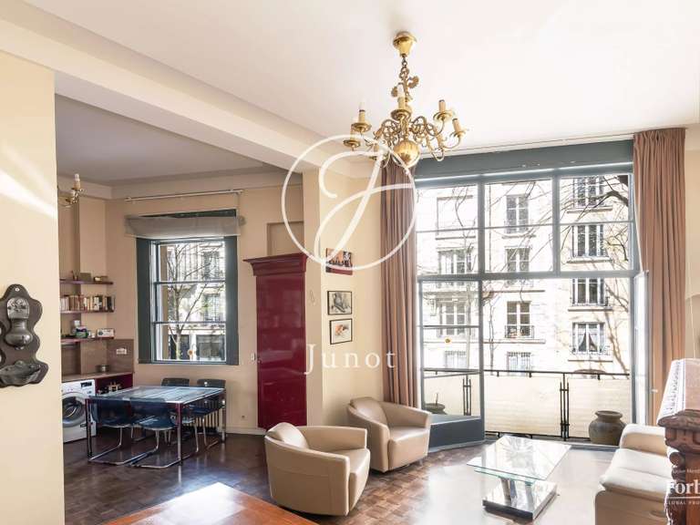Maison Paris 18e - 4 chambres - 270m²