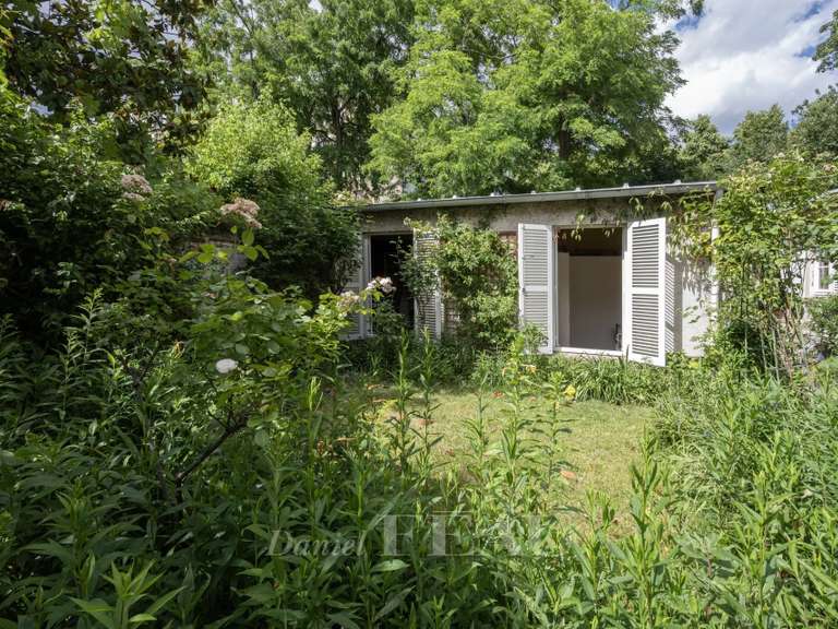 House Paris 18e - 3 bedrooms - 220m²