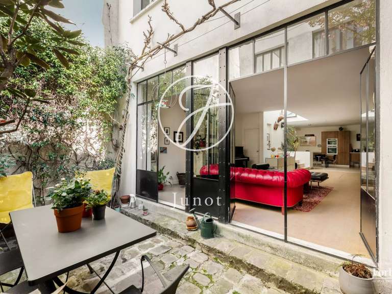 Maison Paris 18e - 4 chambres - 181m²