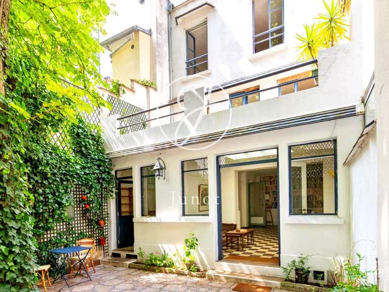 Maison Paris 18e - 3 chambres - 148m²