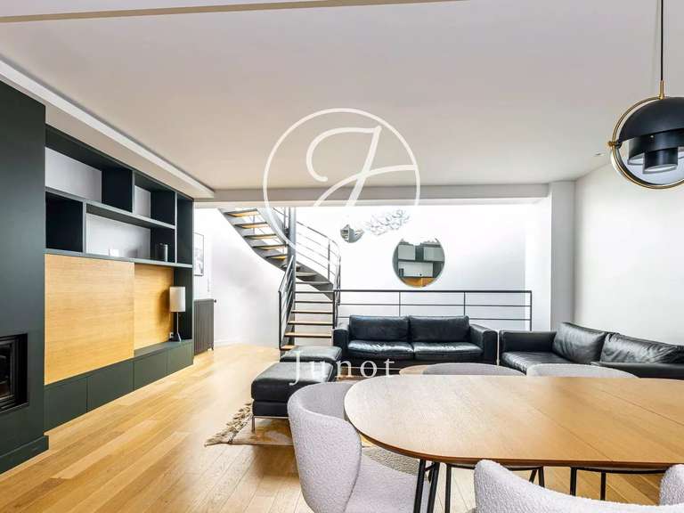 House Paris 18e - 3 bedrooms - 144m²