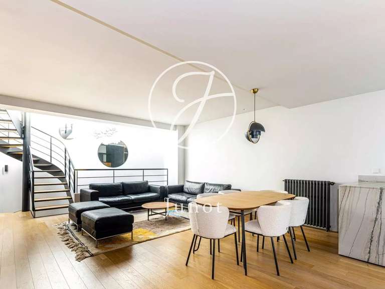 House Paris 18e - 3 bedrooms - 144m²