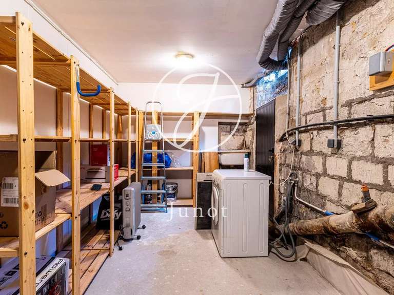 House Paris 18e - 3 bedrooms - 144m²
