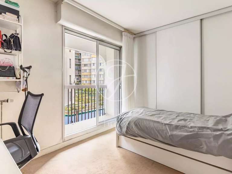 Appartement Paris 19e - 5 chambres - 143m²