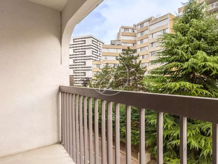 Appartement Paris 19e - 5 chambres - 143m²