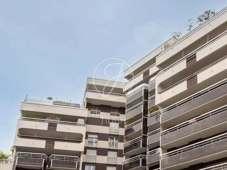 Appartement Paris 19e - 5 chambres - 143m²