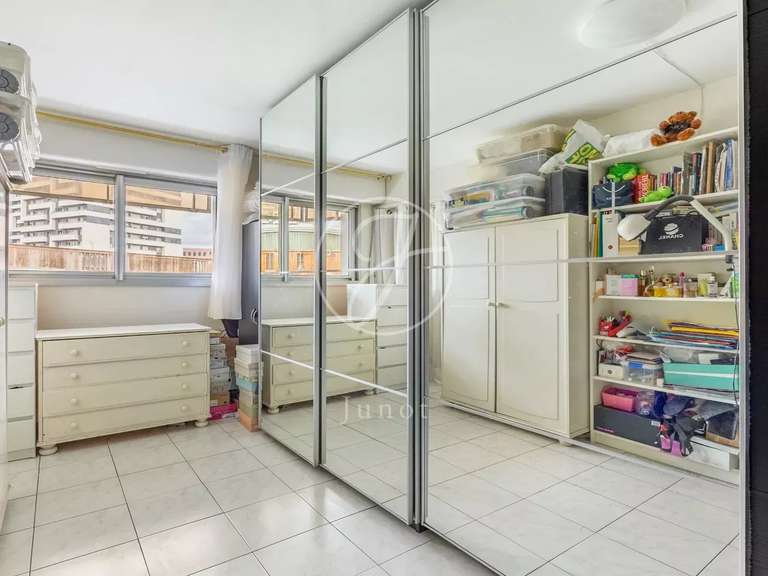 Appartement Paris 19e - 5 chambres - 143m²