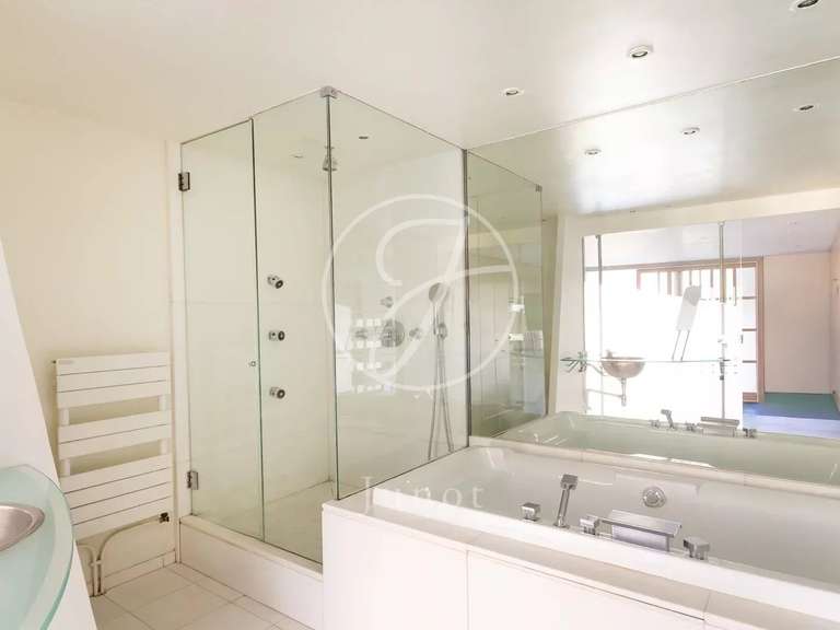 Appartement Paris 19e - 2 chambres - 150m²