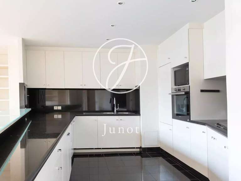 Apartment Paris 19e - 2 bedrooms - 150m²