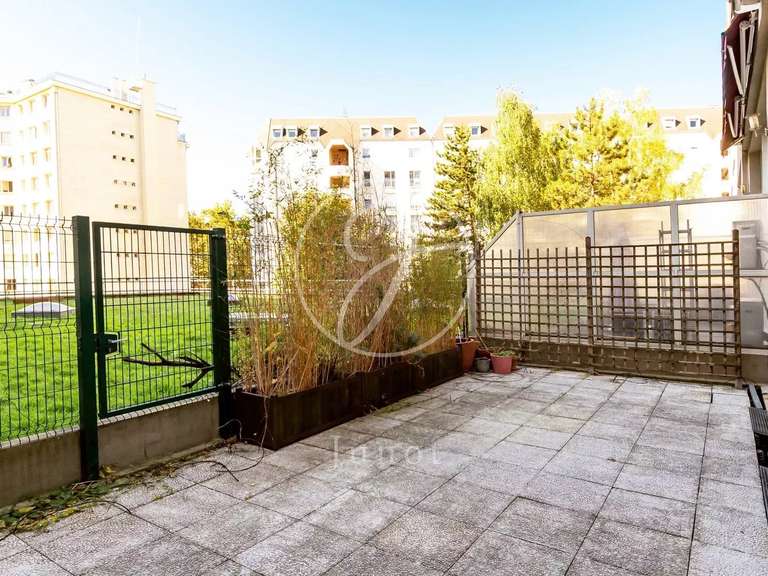 Appartement Paris 19e - 2 chambres - 150m²