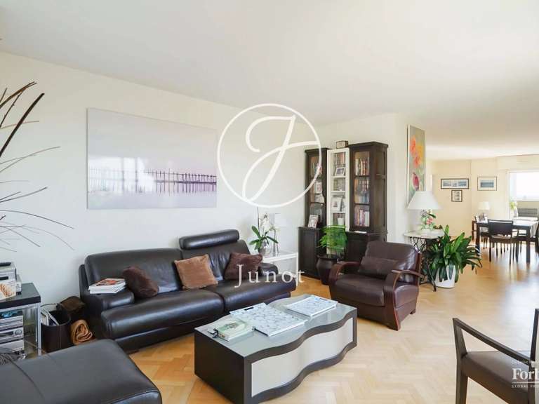 Appartement Paris 19e - 3 chambres - 146m²
