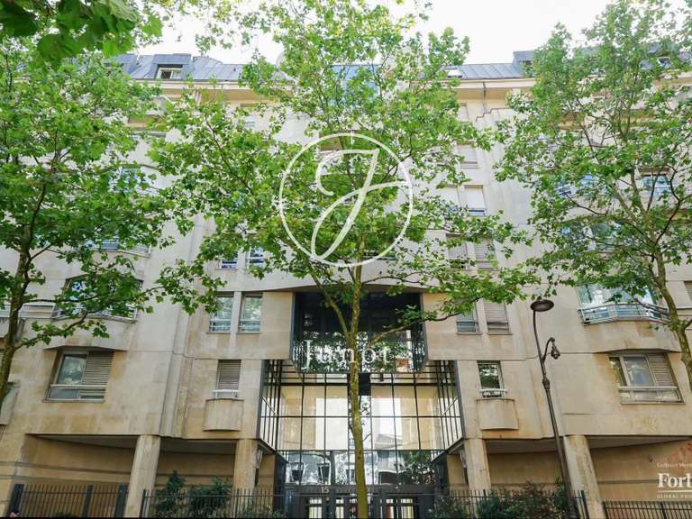 Appartement Paris 19e - 3 chambres - 146m²