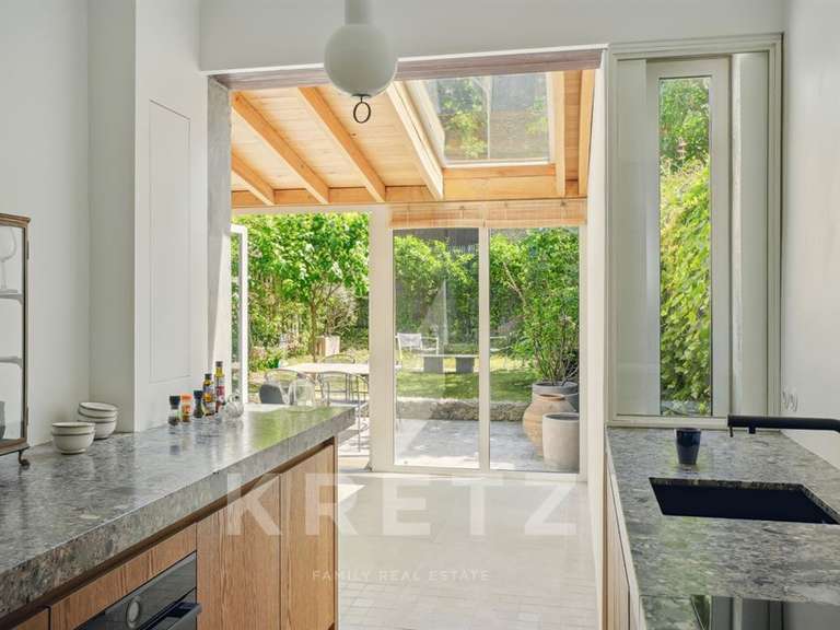 Maison Paris 19e - 4 chambres - 230m²