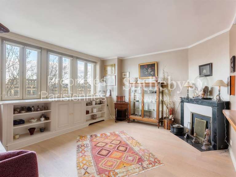 Appartement Paris 1er - 2 chambres - 69m²